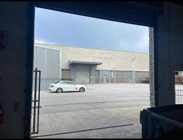 INDUSTRIAL PROPERTY TO RENT IN DEAL PARTY